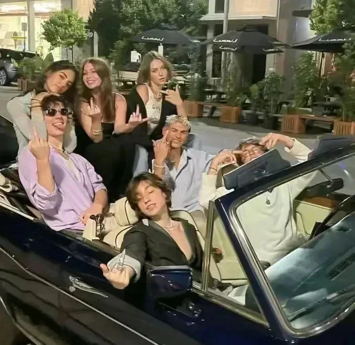 Guns N' Roses We'Re Back Retro Street Style Hoodie For Women O-Neck Pocket Pullover Fleece Hoody Breathable Pullover Woman Hoody